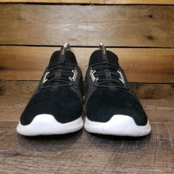 NEW Skechers Ultra Flex Free Spirit Sneaker - Picture 2 of 9